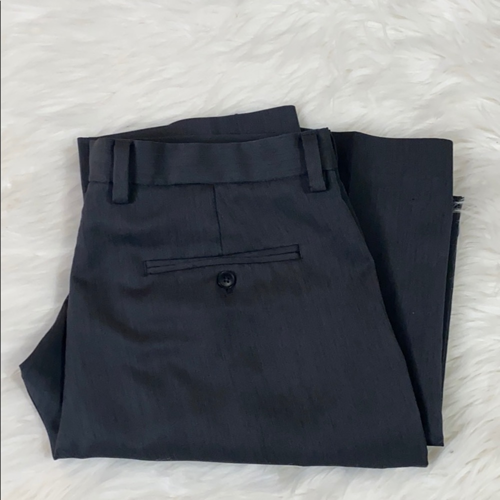 Perry Ellis dress pants. Modern fit